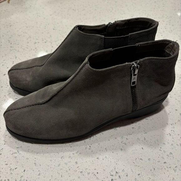 Aerosoles gray suede leather booties size 7 - Picture 3 of 7